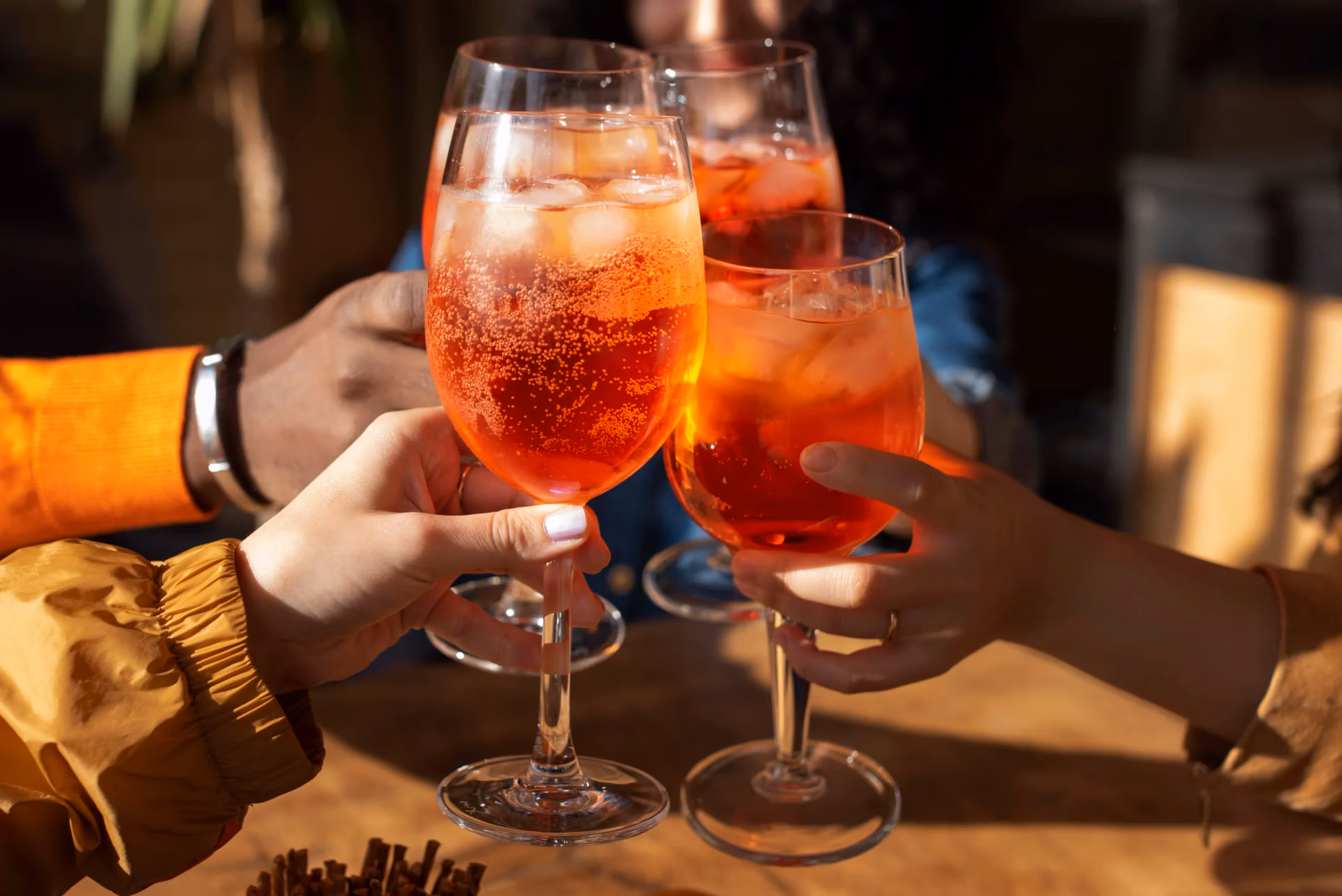 People drinking cocktails - JohnMartin's People drinking cocktails